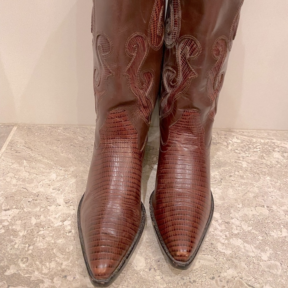Women’s. 7.5M Cowboy boots